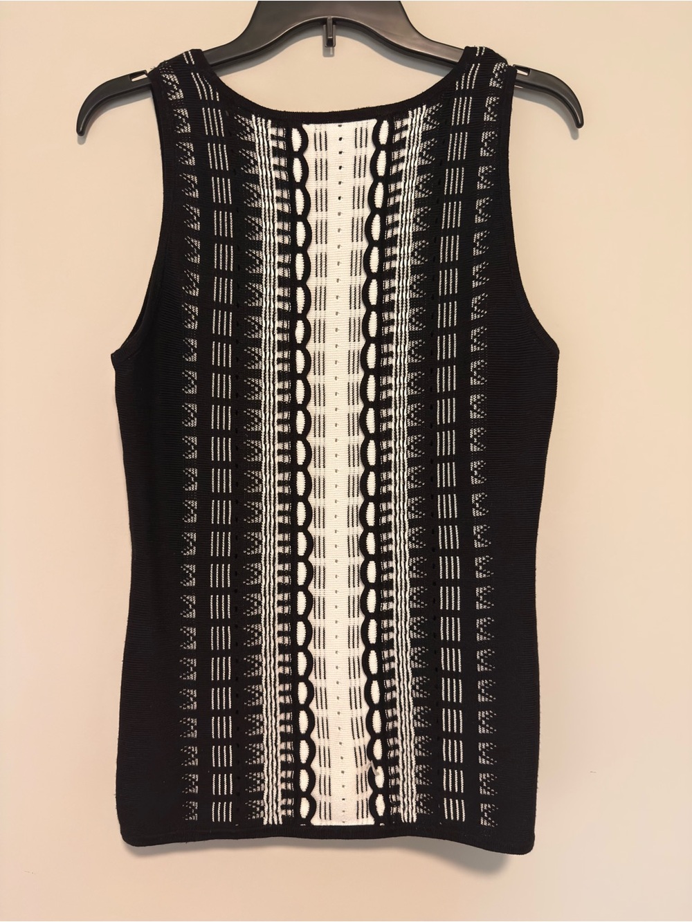 White House Black Market Black & White Patterned Knit Tank